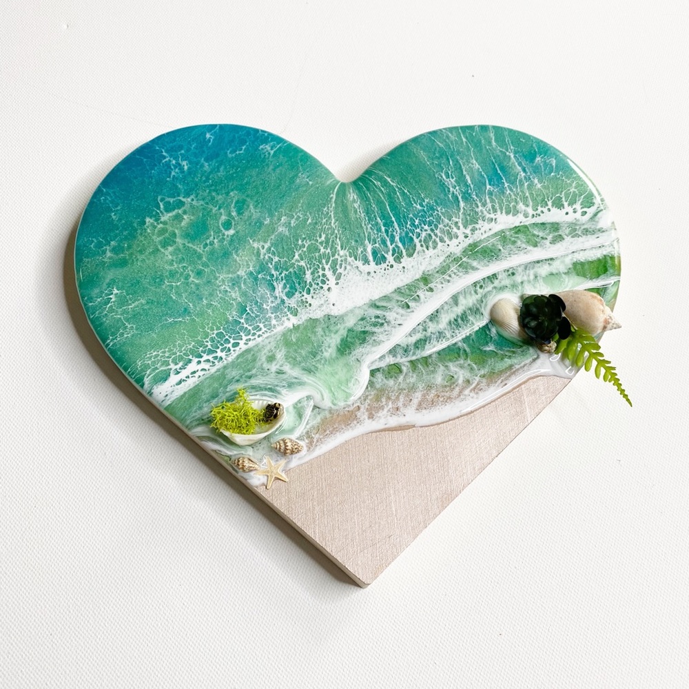 Resin Beach Art Heart Seashells Succulents Decor